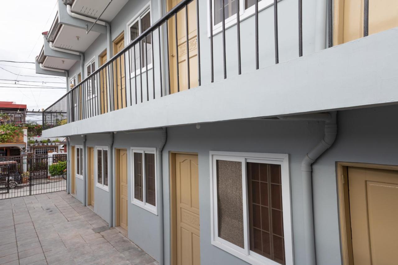 Hive Manila Guesthouse -Netflix,400Mbps Wi-Fi Bacoor Buitenkant foto
